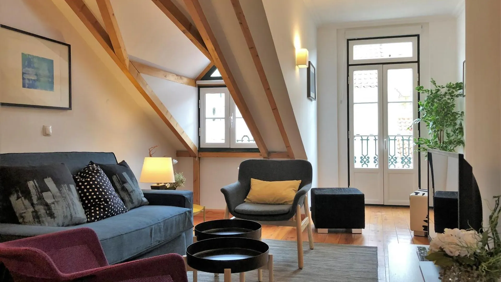 Sm3 Now With New Ac Rootop Terrace Bright And Cozy Pr Real Br Alto Lisbon Apartment